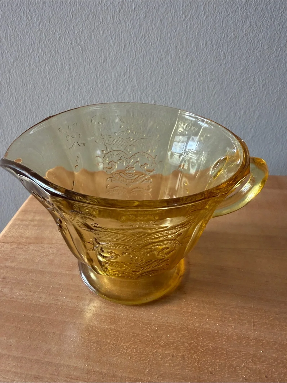 Vintage Federal Amber Glass Creamer Pitcher - Decorative Serveware